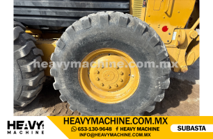 Maquinaria Pesada Motoconformadora 2001 CAT 140H