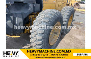 Maquinaria Pesada Motoconformadora 2011 CAT 140M2