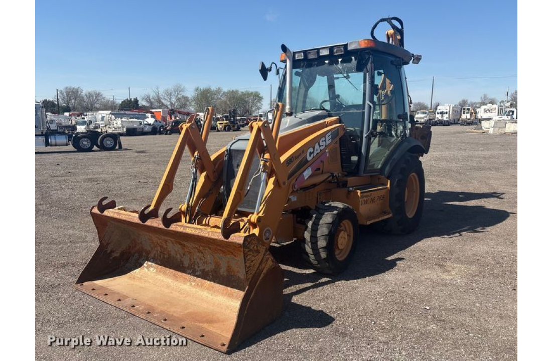 CASE 580 Super M 2010