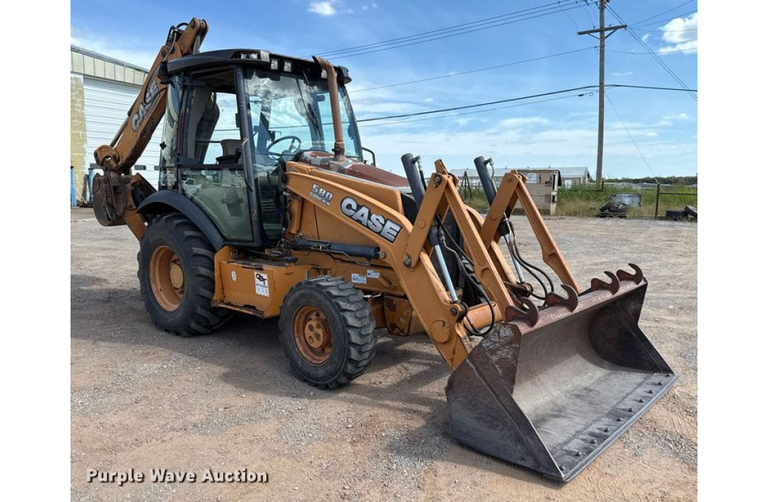 CASE 580SN 2013