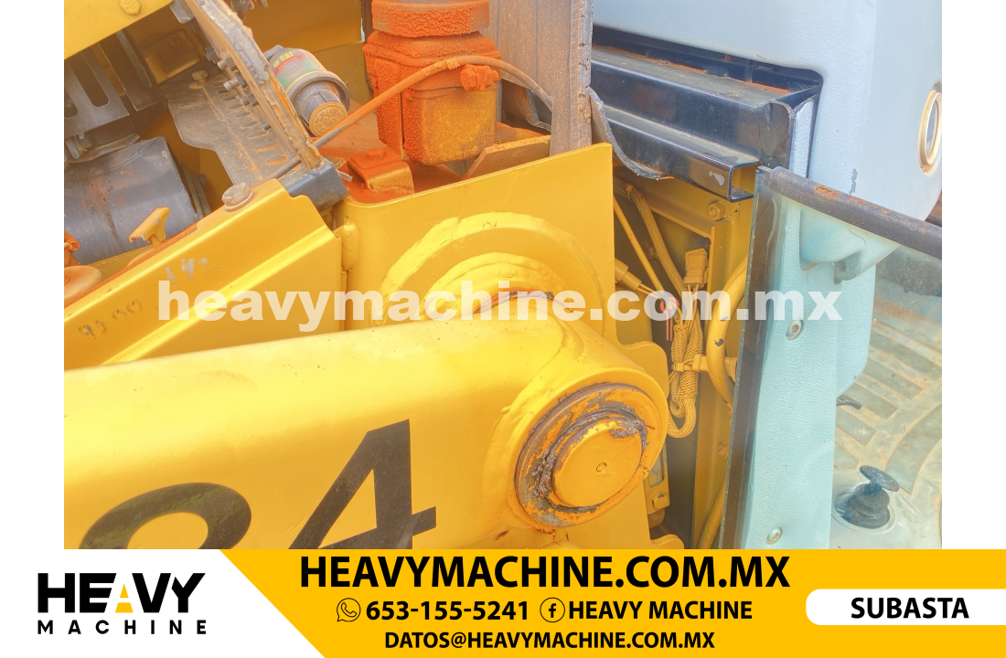 Maquinaria Pesada Retroexcavadora 2002 CAT 420D