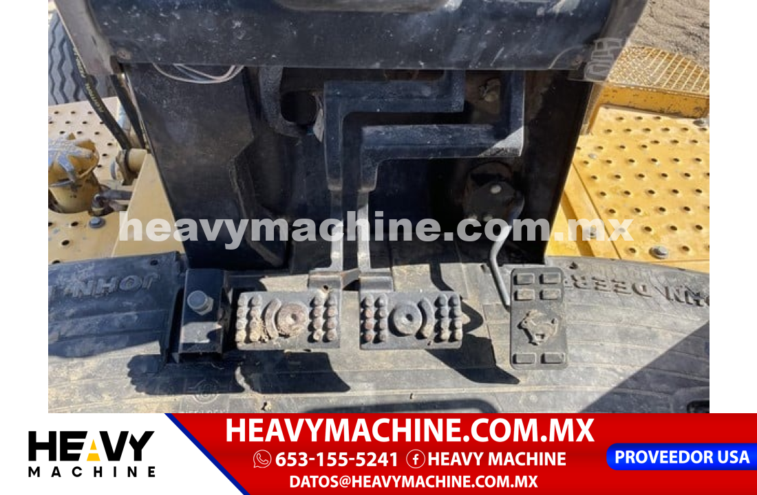 Maquinaria Pesada Retroexcavadora 2002 JOHN DEERE 710D