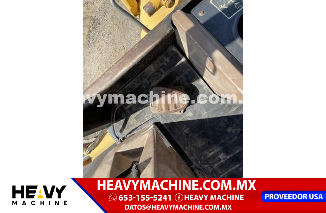 Maquinaria Pesada Retroexcavadora 2002 JOHN DEERE 710D