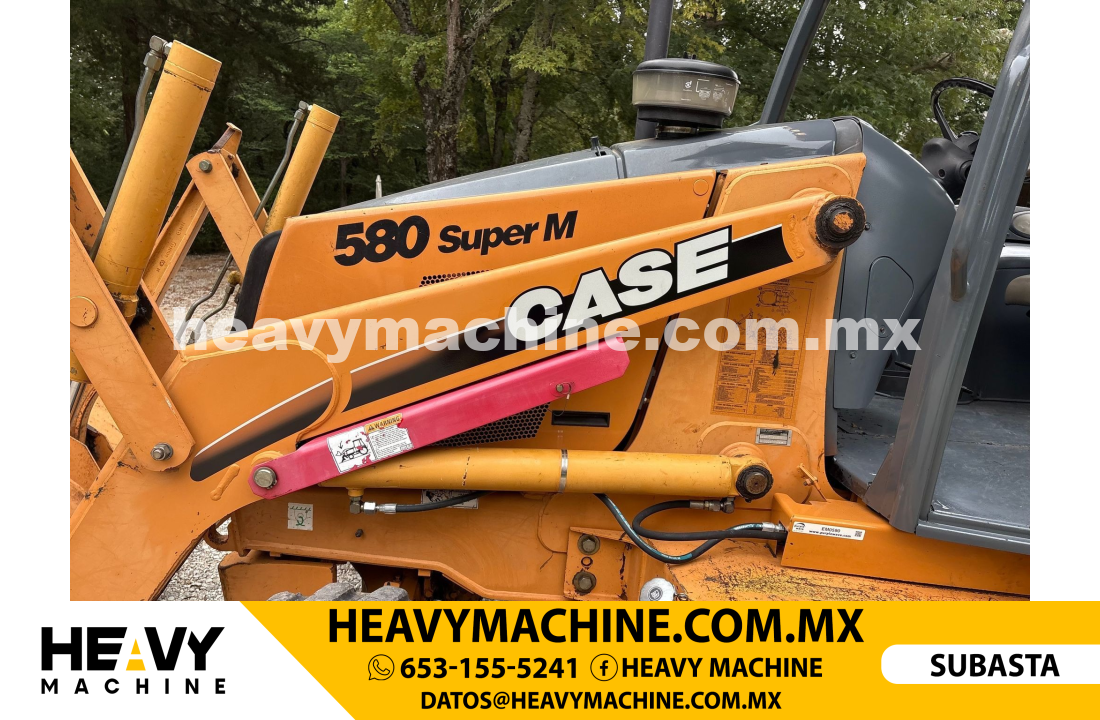 Maquinaria Pesada Retroexcavadora 2003 CASE 580SM