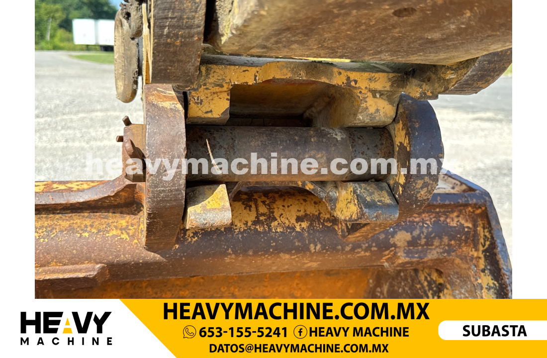 Maquinaria Pesada Retroexcavadora 2003 JOHN DEERE 410G