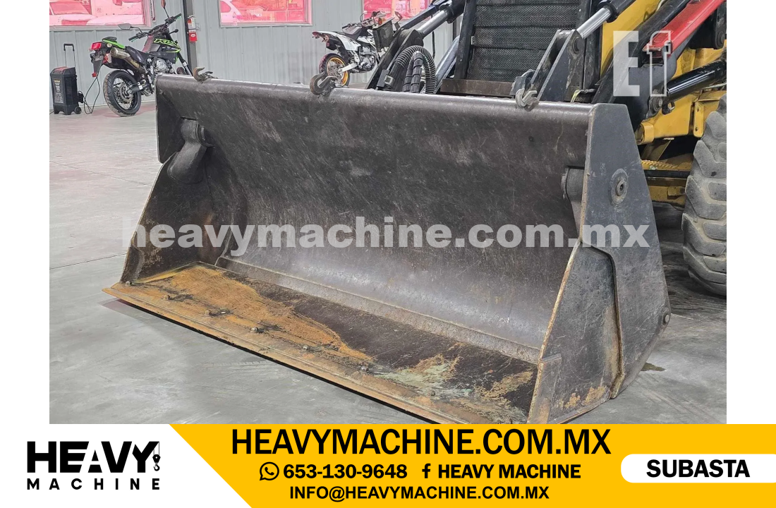 Maquinaria Pesada Retroexcavadora 2004 CAT 416D