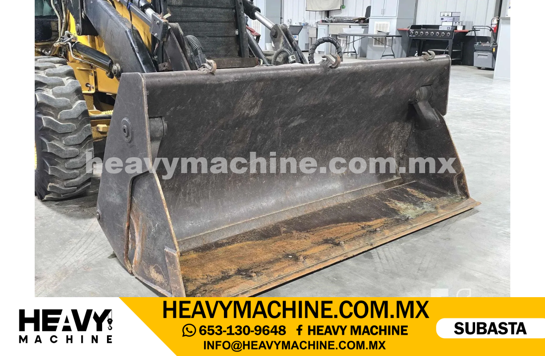Maquinaria Pesada Retroexcavadora 2004 CAT 416D