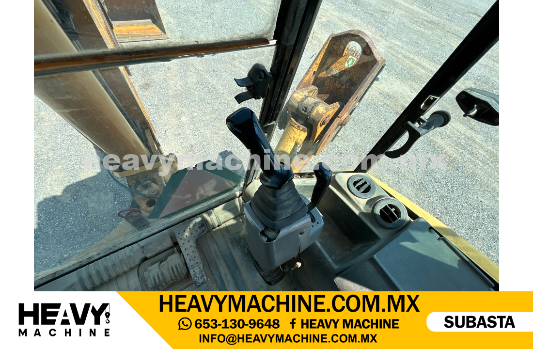 Maquinaria Pesada Retroexcavadora 2004 CAT 430D