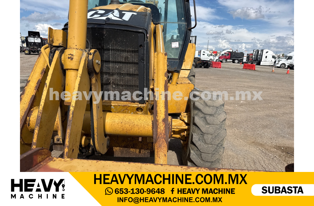 Maquinaria Pesada Retroexcavadora 2005 CAT 416 D