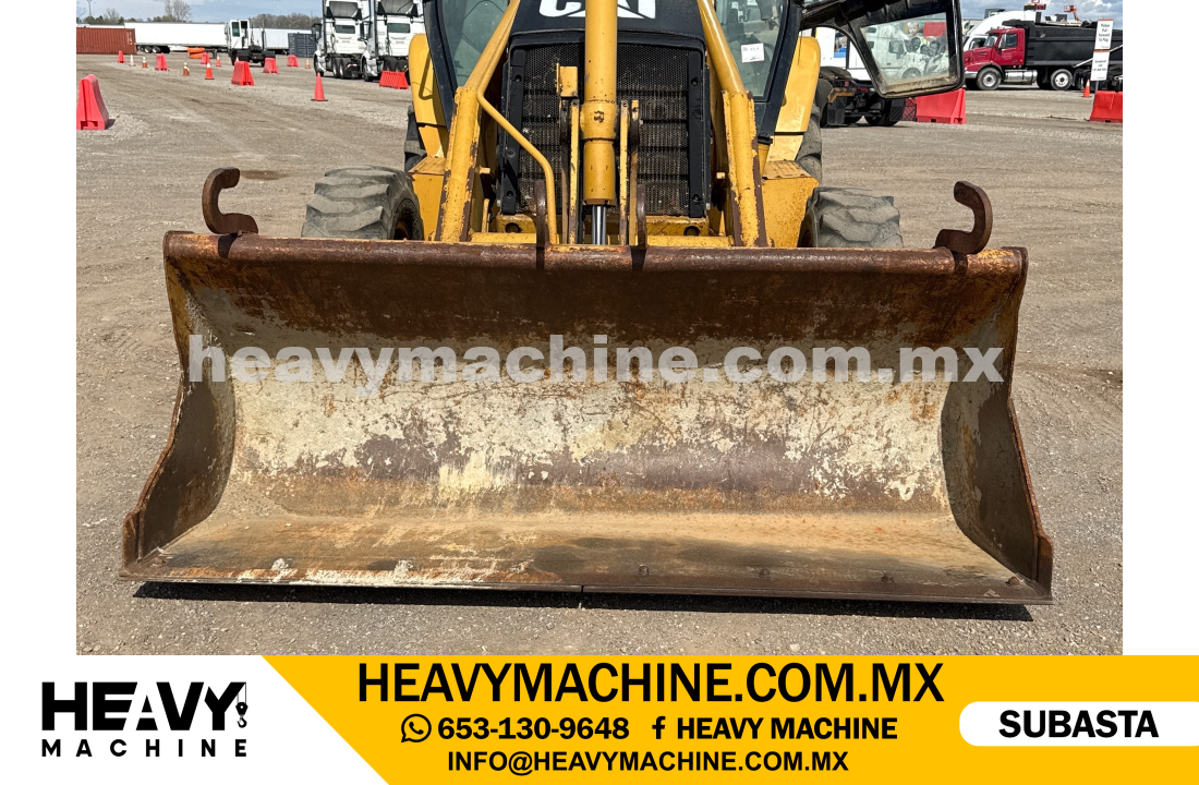 Maquinaria Pesada Retroexcavadora 2005 CAT 416 D