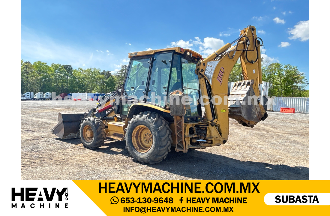 Maquinaria Pesada Retroexcavadora 2005 CAT 420D