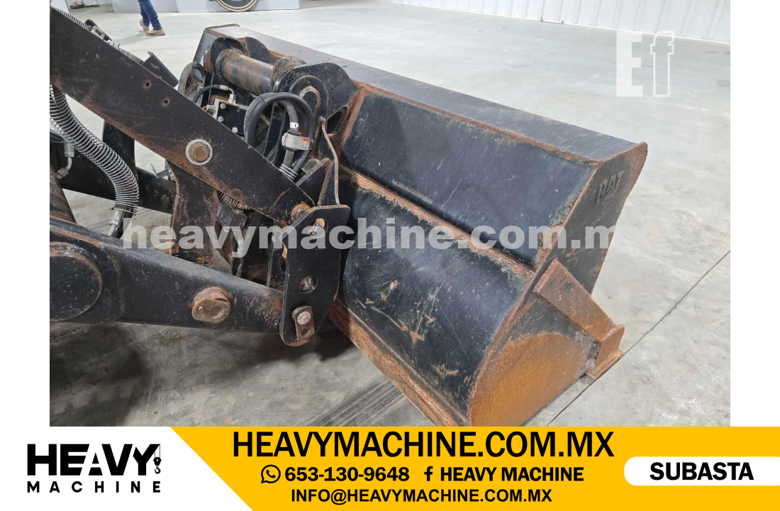 Maquinaria Pesada Retroexcavadora 2005 CAT 420D IT