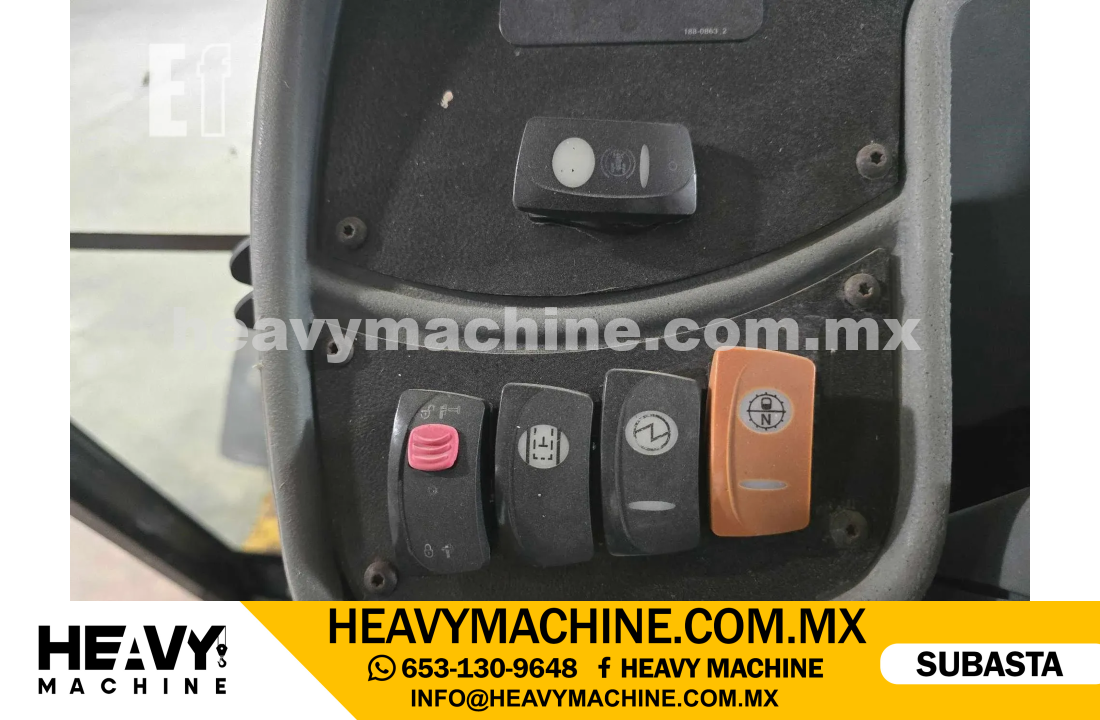 Maquinaria Pesada Retroexcavadora 2005 CAT 420D IT