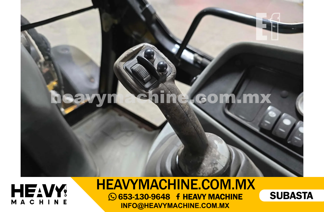 Maquinaria Pesada Retroexcavadora 2005 CAT 420D IT