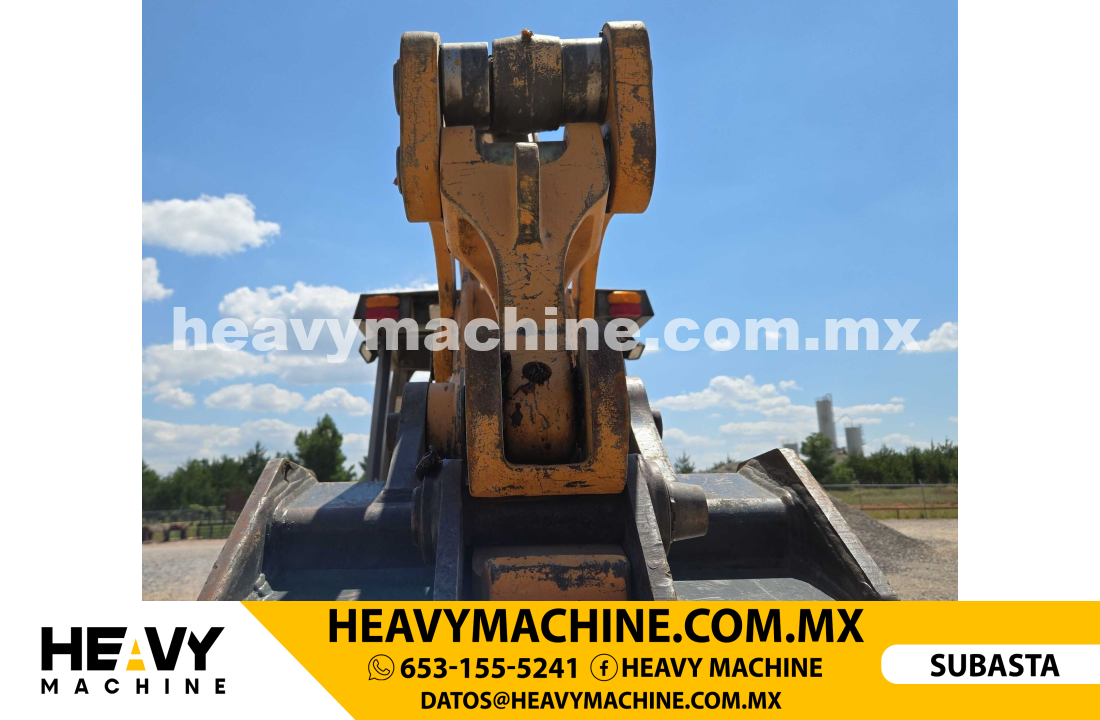 Maquinaria Pesada Retroexcavadora 2012 CASE 580