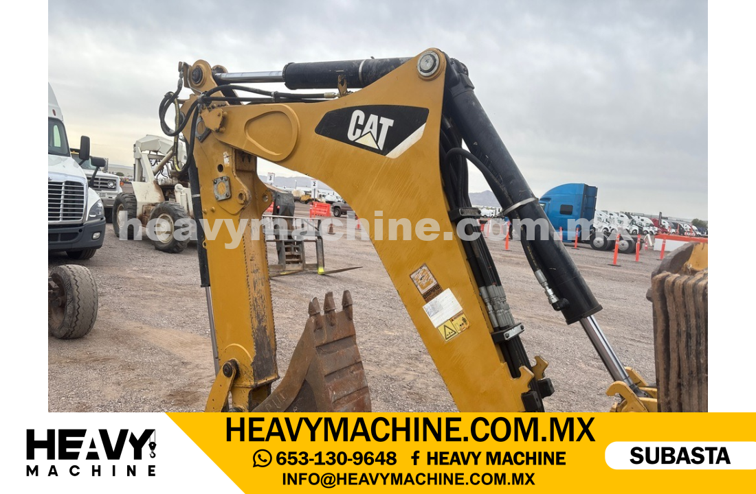 Maquinaria Pesada Retroexcavadora 2014 CAT 420F