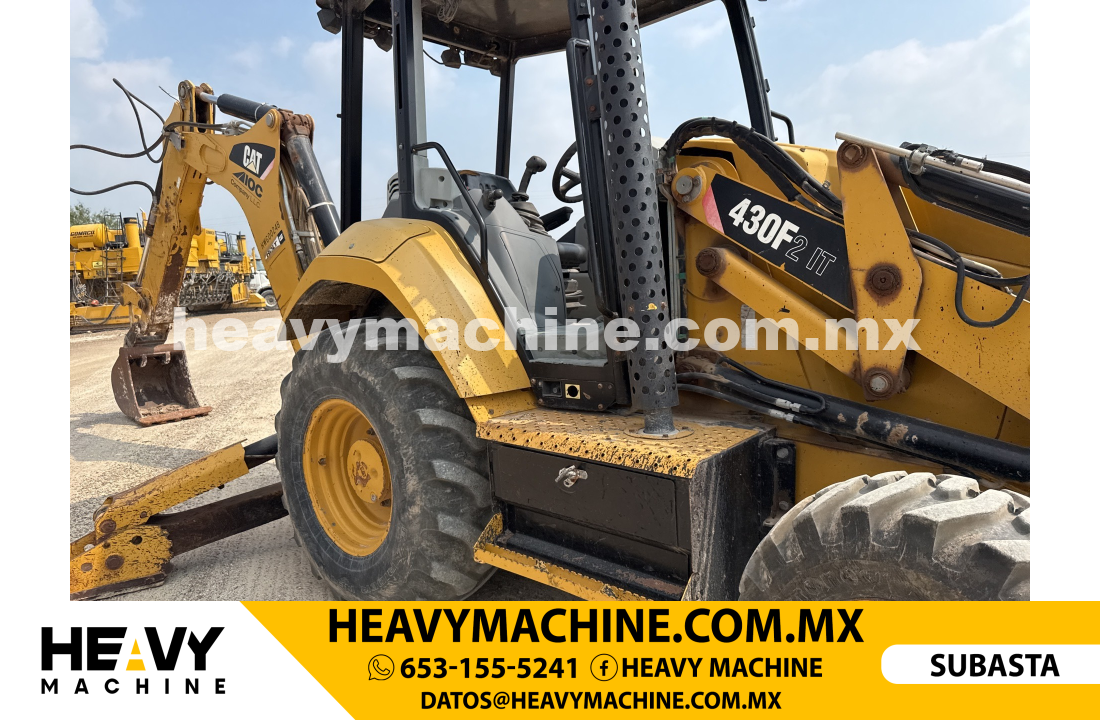 Maquinaria Pesada Retroexcavadora 2015 CAT 430F2IT