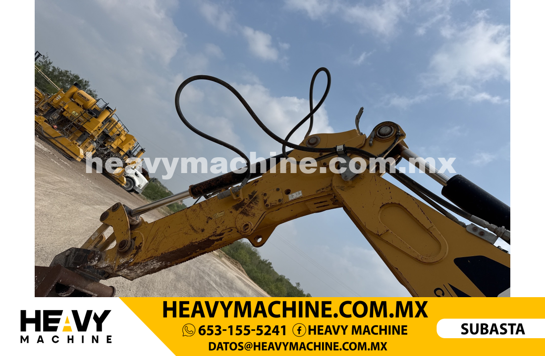 Maquinaria Pesada Retroexcavadora 2015 CAT 430F2IT