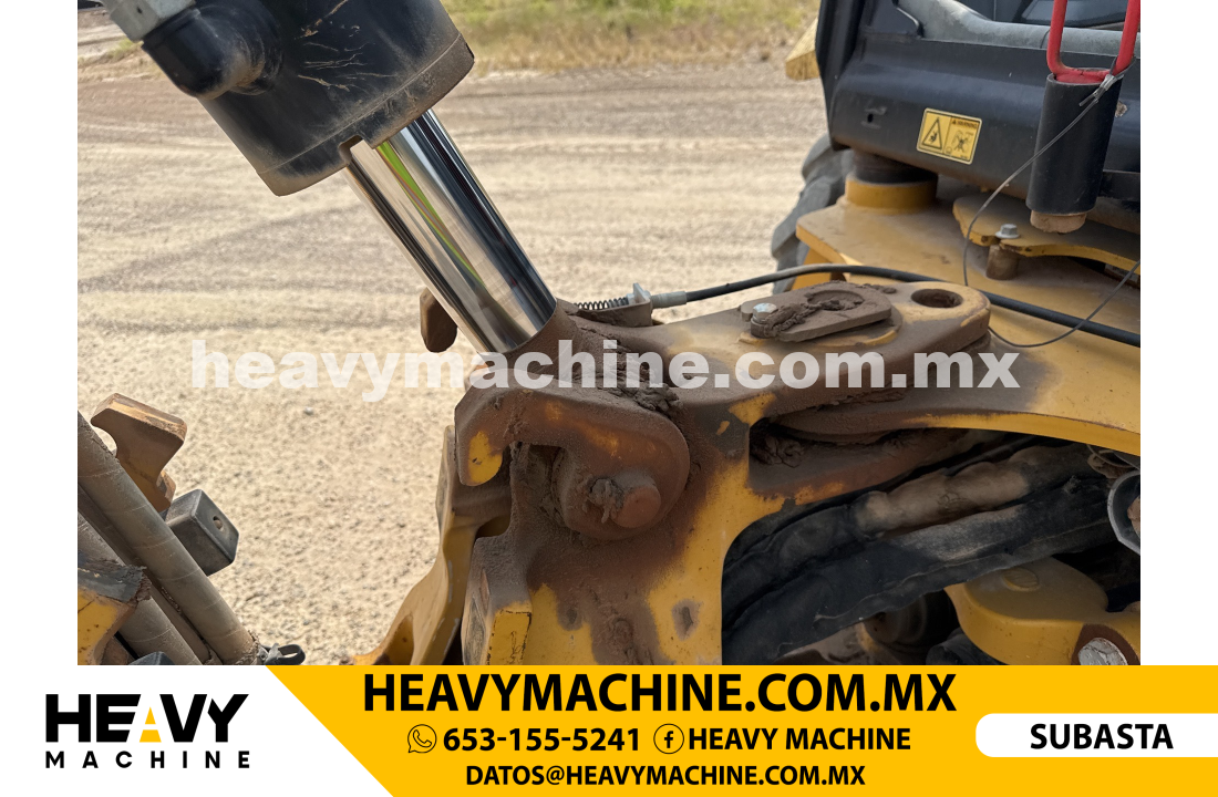 Maquinaria Pesada Retroexcavadora 2015 CAT 430F2IT