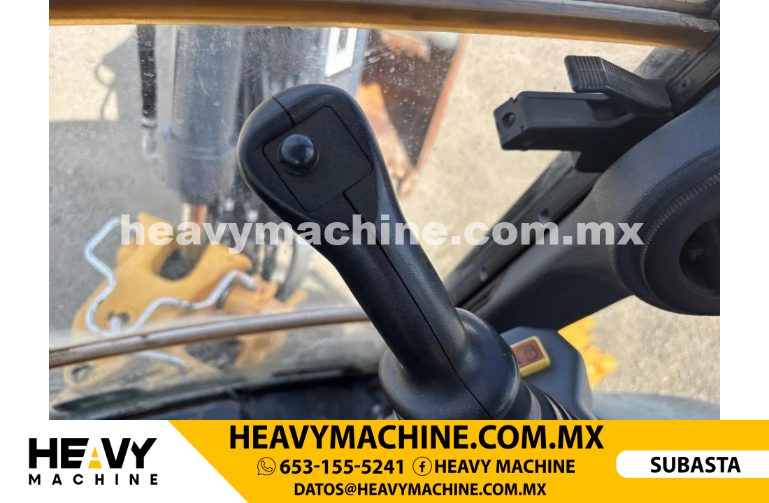 Maquinaria Pesada Retroexcavadora 2020 JOHN DEERE 310L