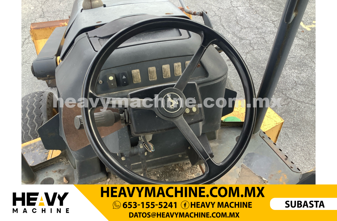 Maquinaria Pesada Retroexcavadora JOHN DEERE 310J