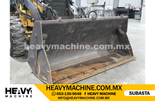 Maquinaria Pesada Retroexcavadora 2004 CAT 416D
