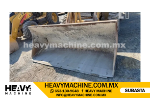 Maquinaria Pesada Retroexcavadora 2005 CAT 416D