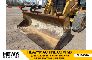 Maquinaria Pesada Retroexcavadora 2005 CAT 416 D