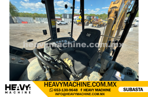 Maquinaria Pesada Retroexcavadora 2005 CAT 420D